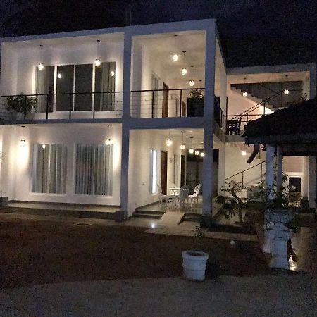 Shimada Villa Бентота Экстерьер фото